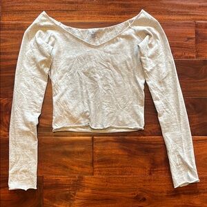 Brandy Melville Cream Long Sleeve Fitted Crop Blouse